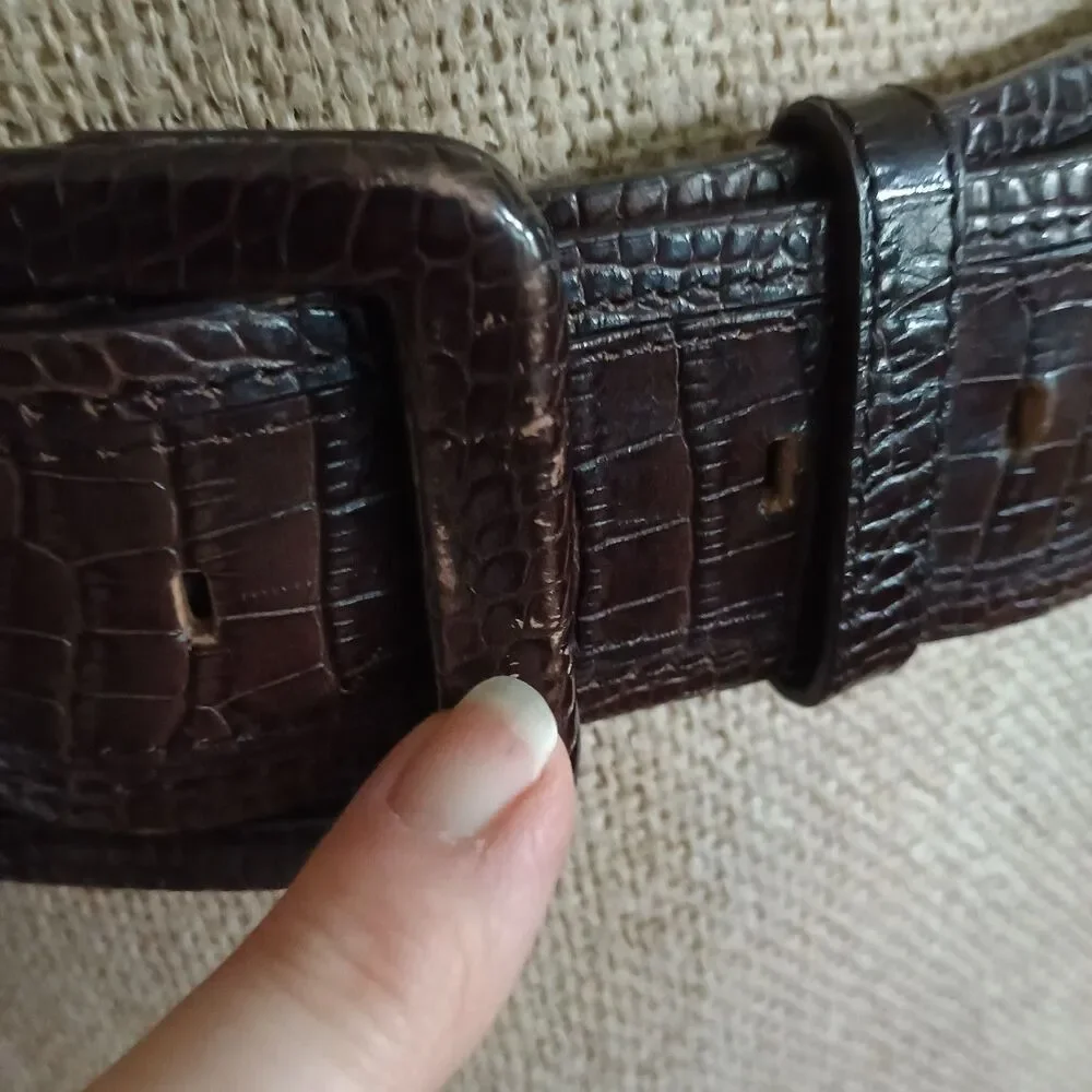 Ann Taylor Belt Croc-embossed Leather 2” Wide Suede-Lined Size XS 29-33” Brown